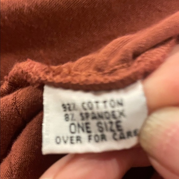 Chic Women's Rust Cardigan - Picture 6 of 6